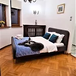 Central Arghezi University Square