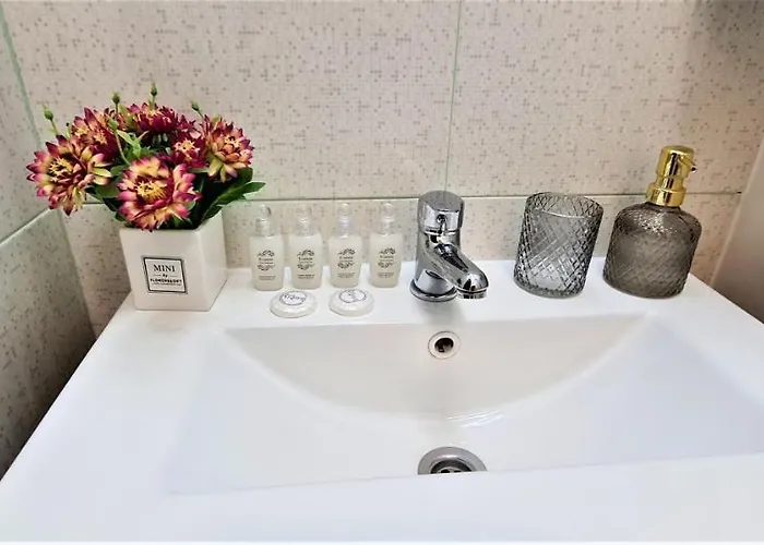 Central Arghezi University Square