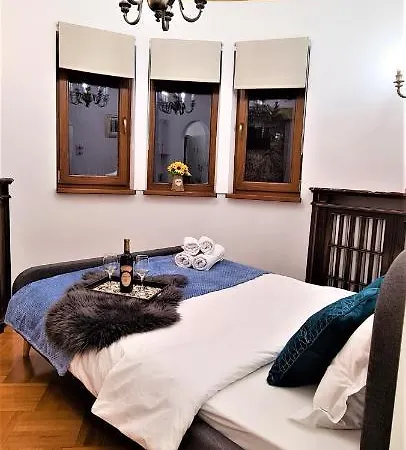 Central Arghezi University Square Apartment Bucharest