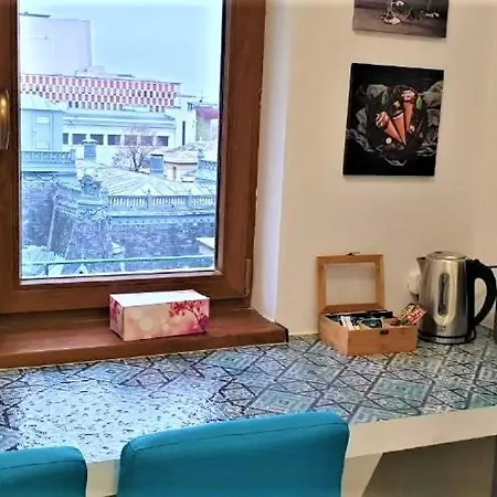 Central Arghezi University Square *