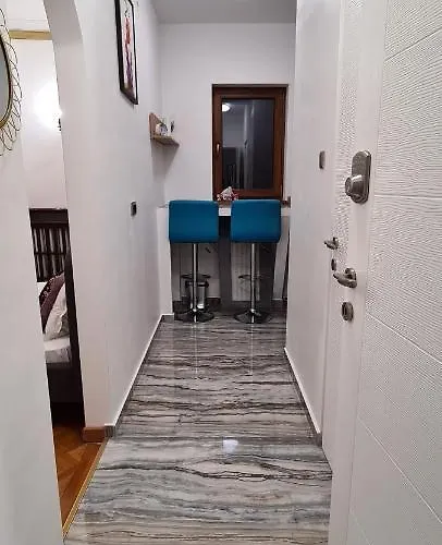 Апартаменти Central Arghezi University Square