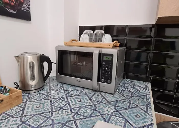 Central Arghezi University Square *