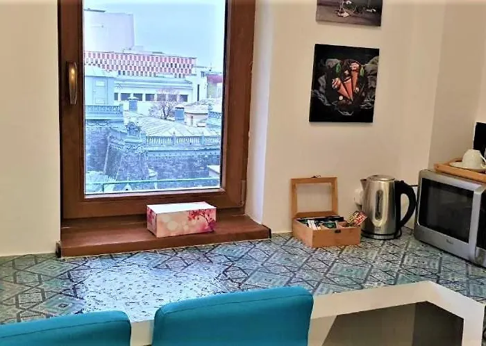 Central Arghezi University Square *