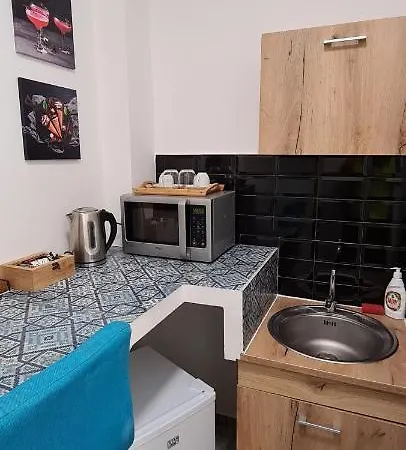 Central Arghezi University Square Апартаменты