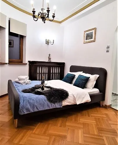 Апартаменты Central Arghezi University Square